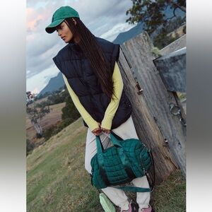 Free People In A Bubble Puffer Vest Size Small Black